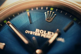  如何保养劳力士手表，避免静止时间过长导致变慢？