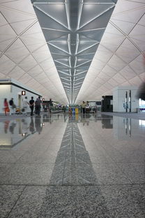  香港机场免税店是否有劳力士手表ZZ？